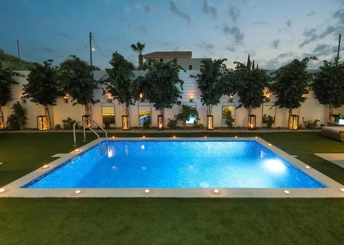 Bay Hotel